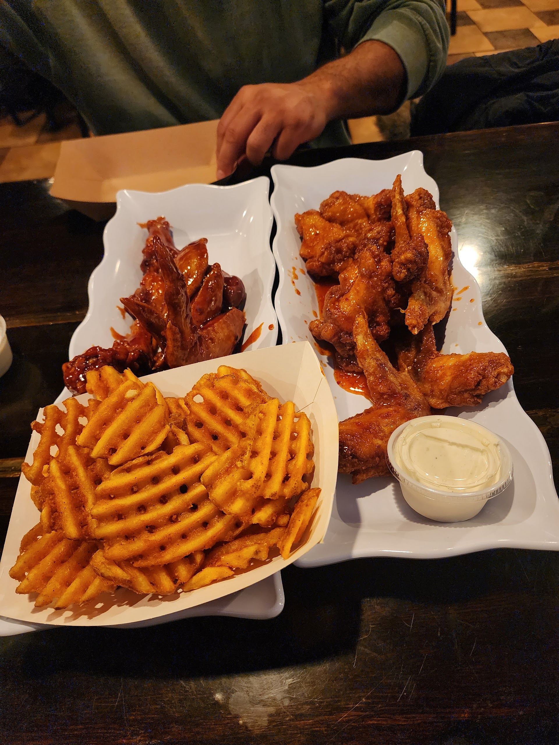 Crosstown Pub and Grill interior