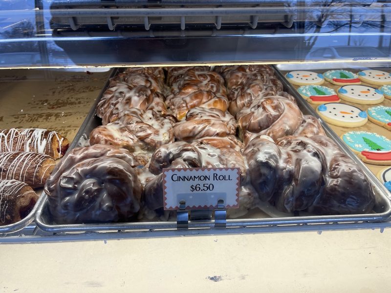 DeEtta's Bakery ambiance