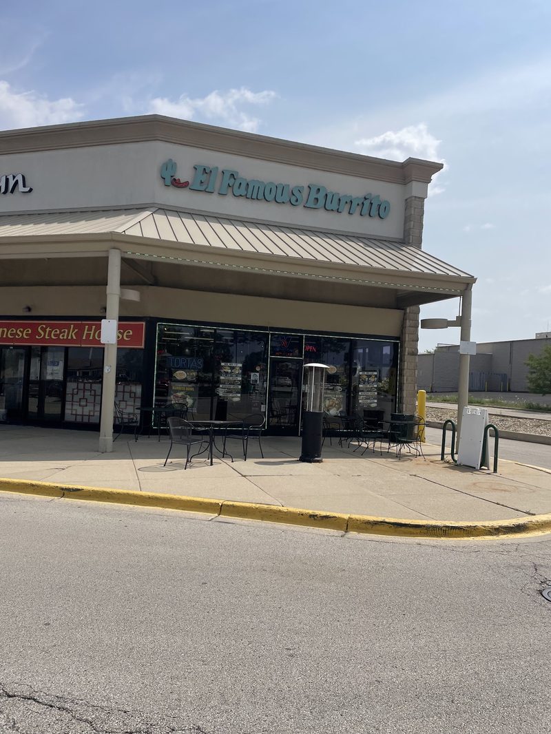 El Famous Burrito storefront in Naperville IL