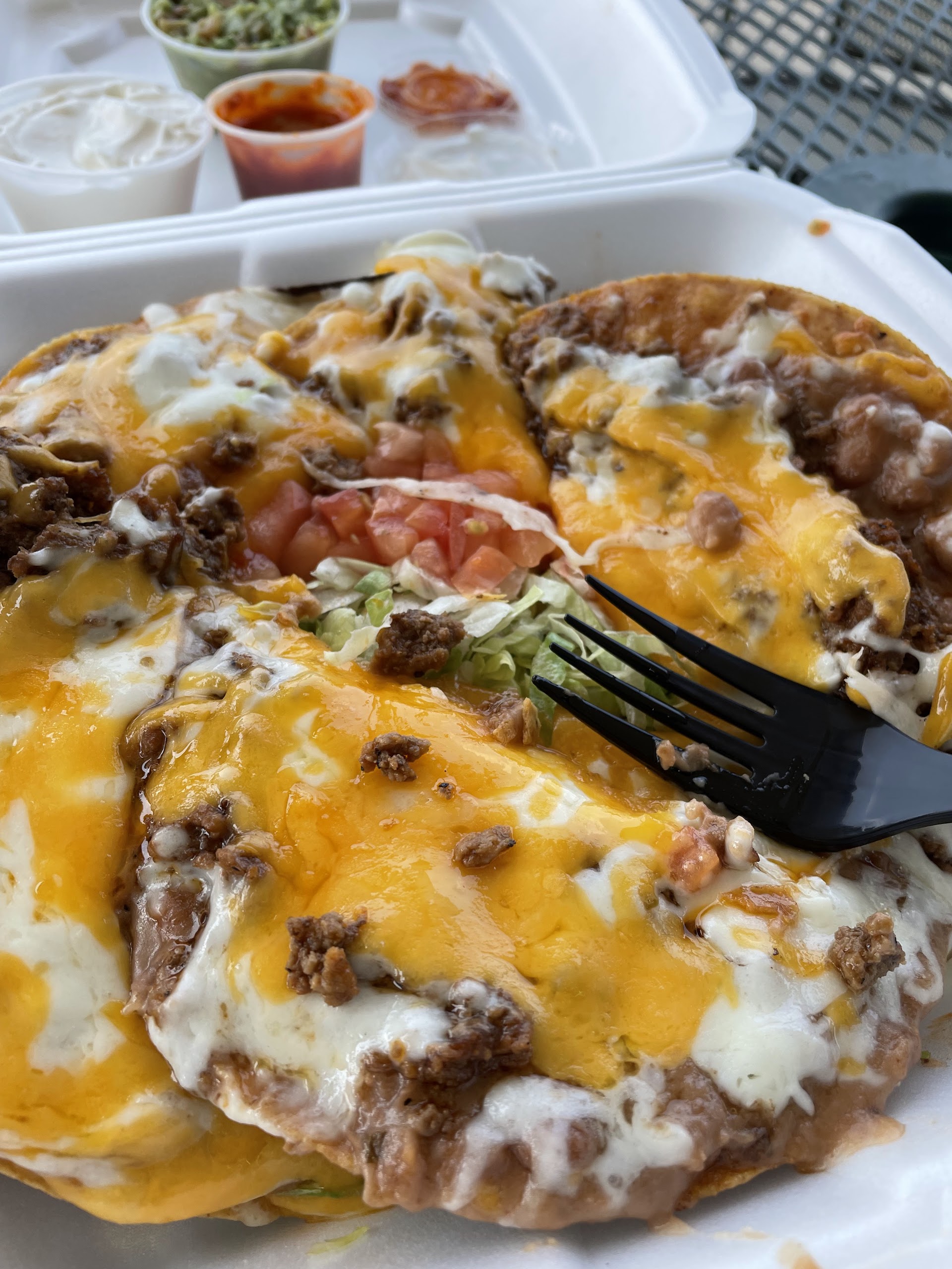 El Famous Burrito ambiance