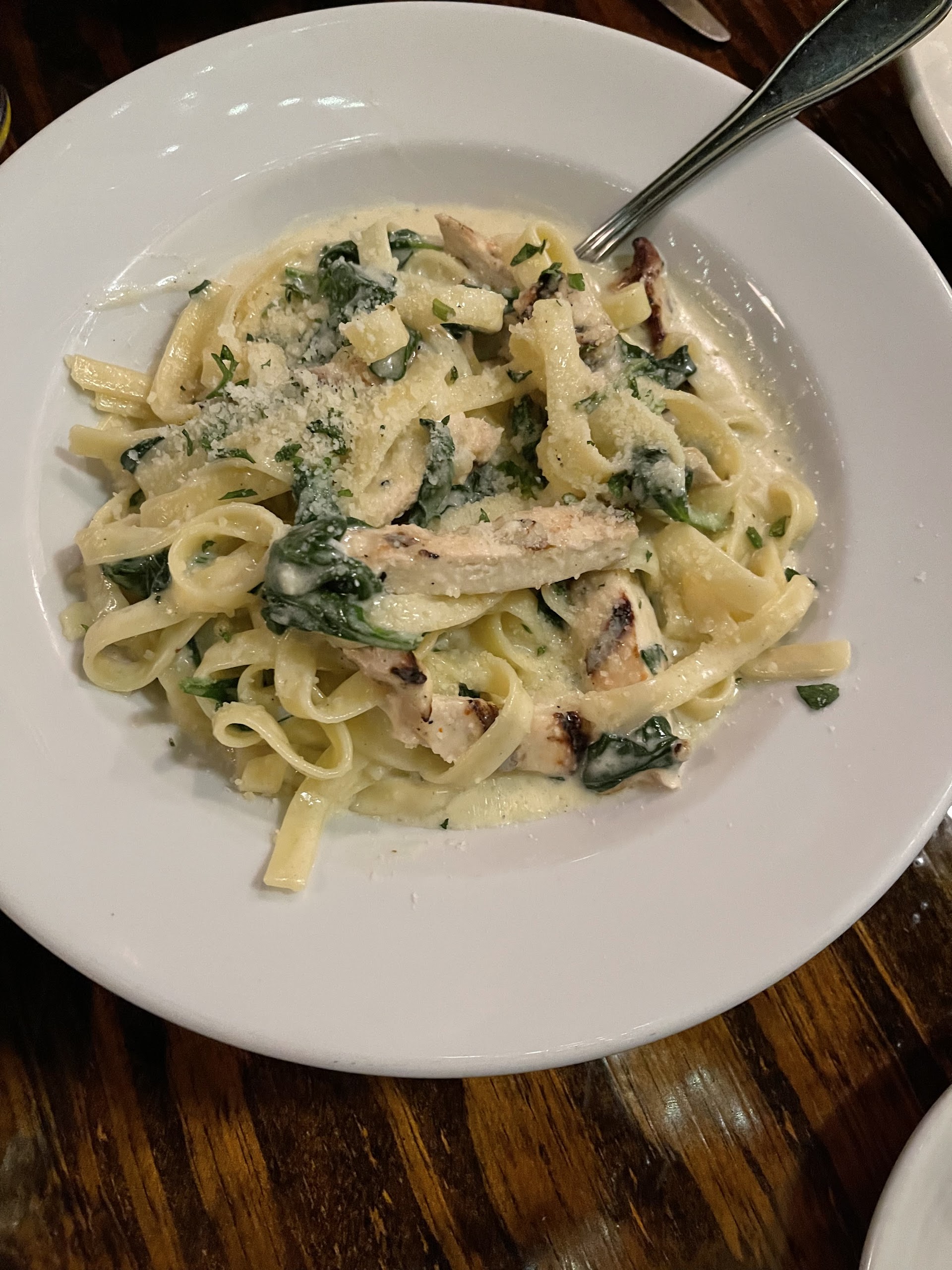 Fontina's Italian Kitchen ambiance