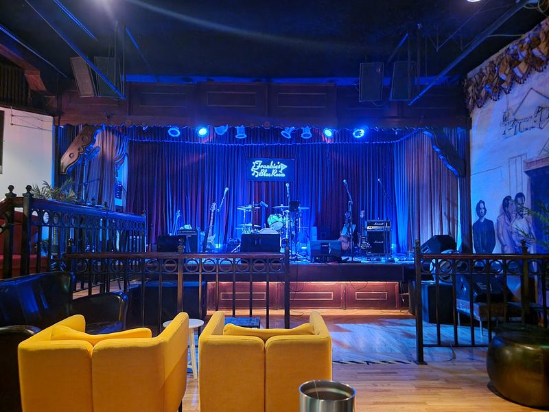 Frankie's Blue Room storefront in Naperville IL