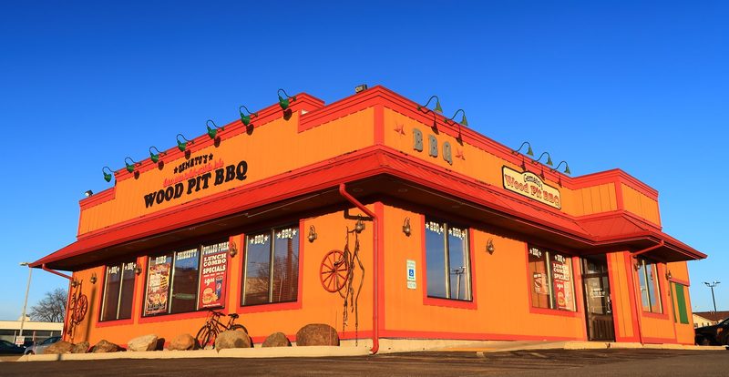 Gemato's Wood Pit BBQ interior