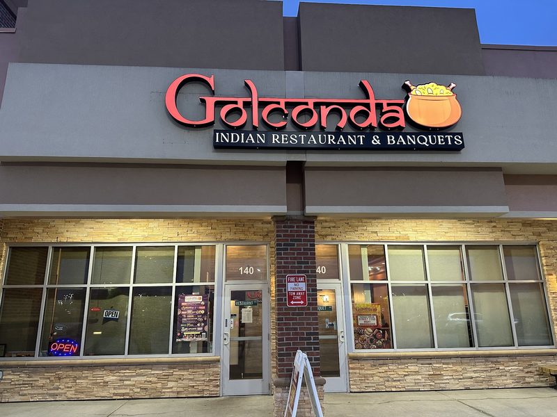 Golconda Indian Restaurant ambiance