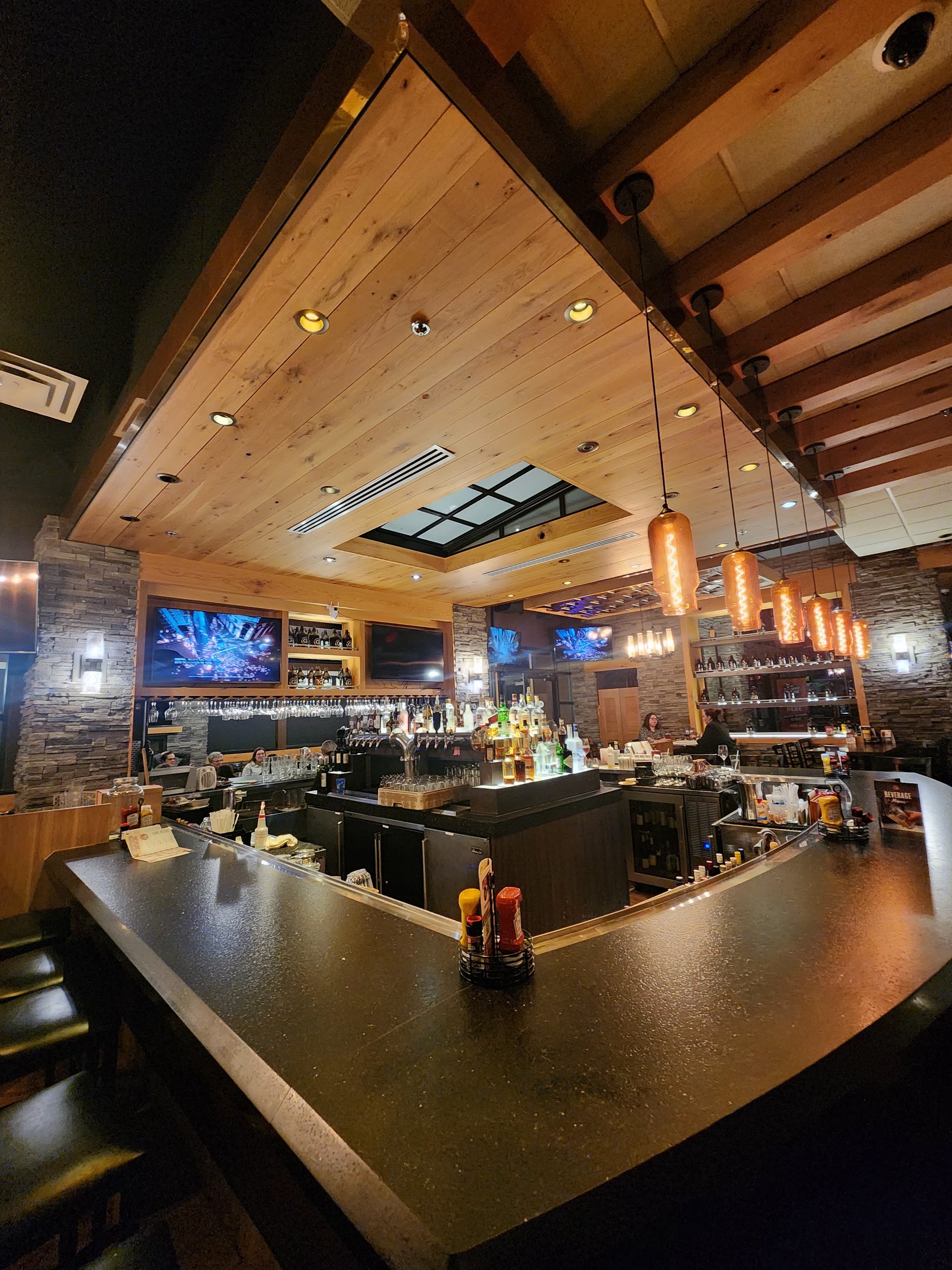 Granite City Food & Brewery interior