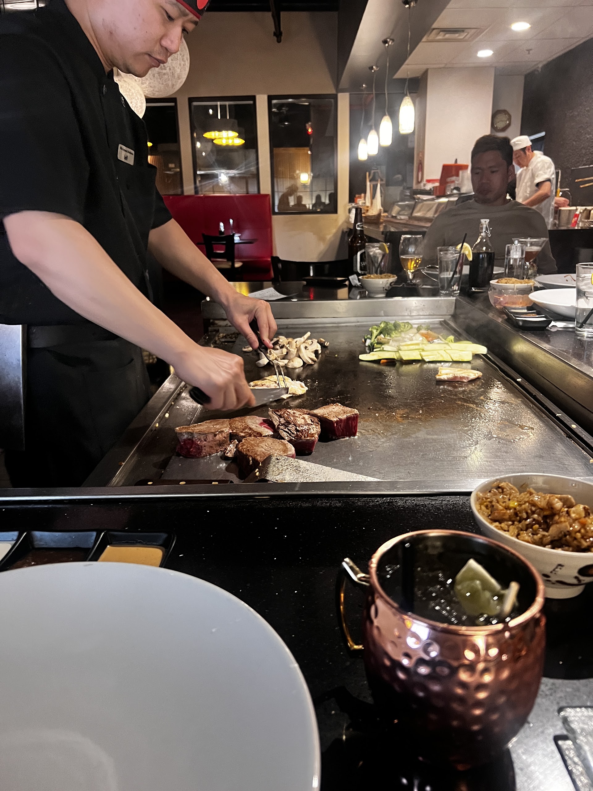 Kiku Japanese Steak House & Sushi Lounge ambiance