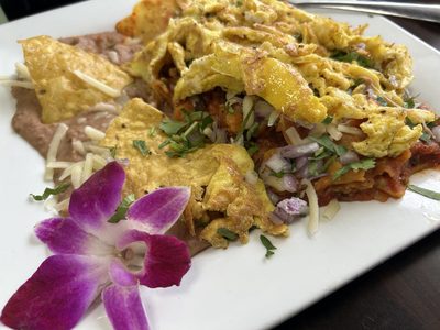 Los Burritos Tapatios photo 3