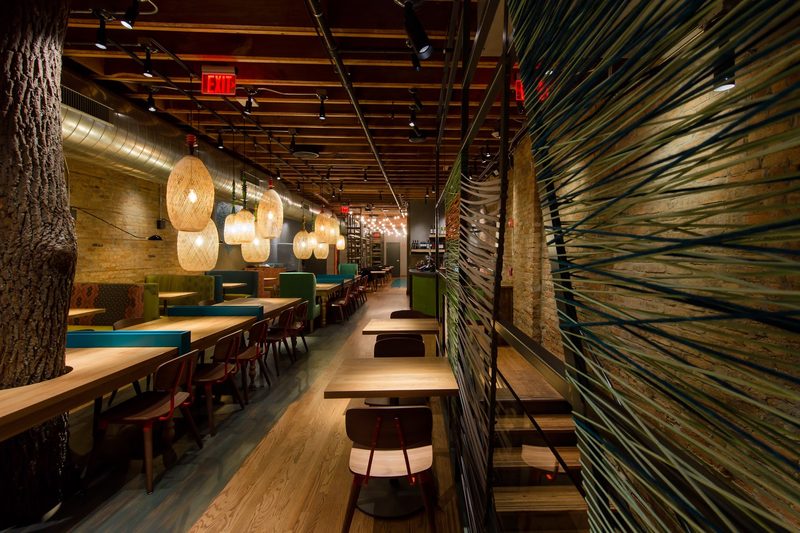 Nando's PERi-PERi storefront in Naperville IL