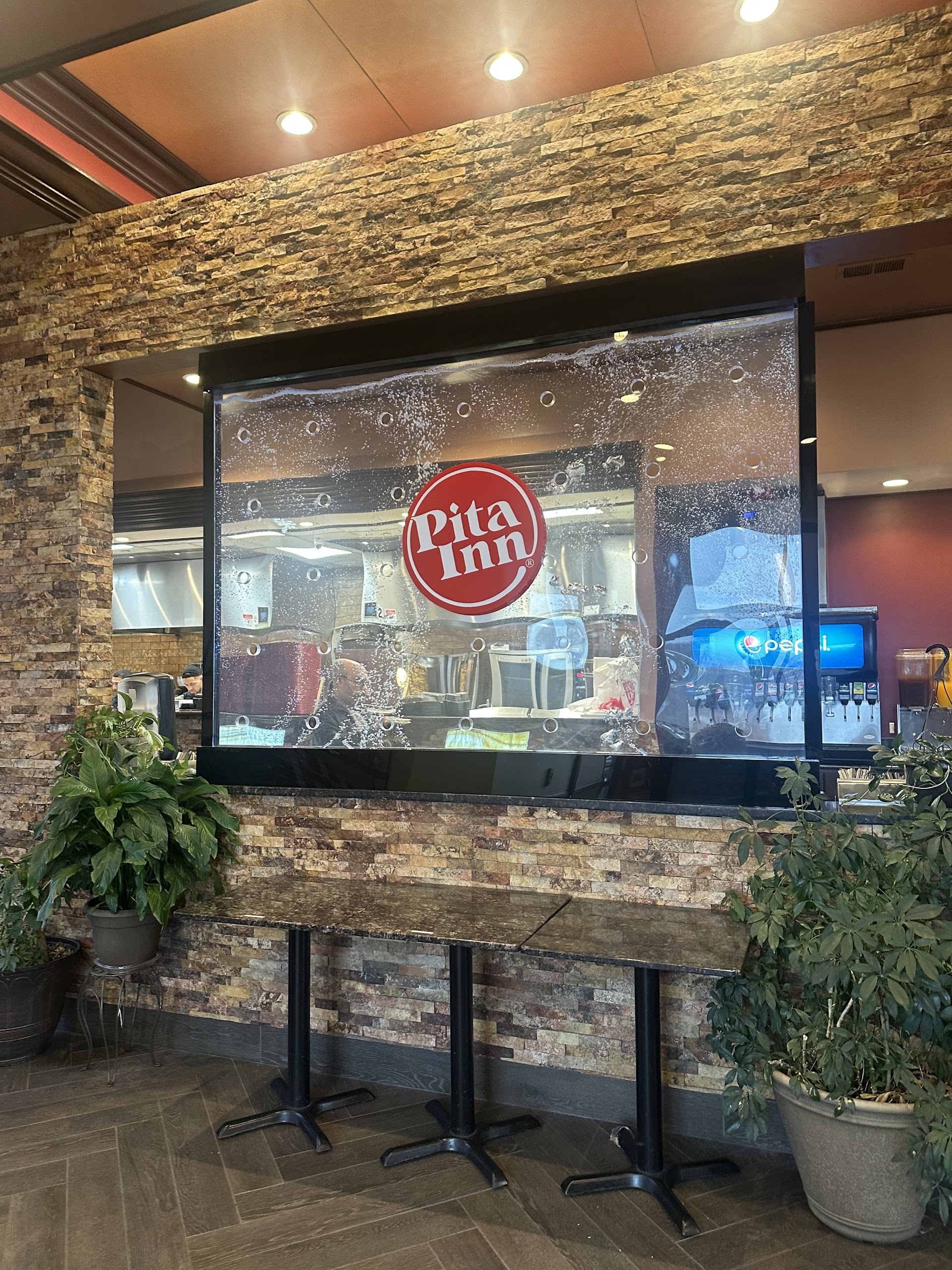 Pita Inn ambiance
