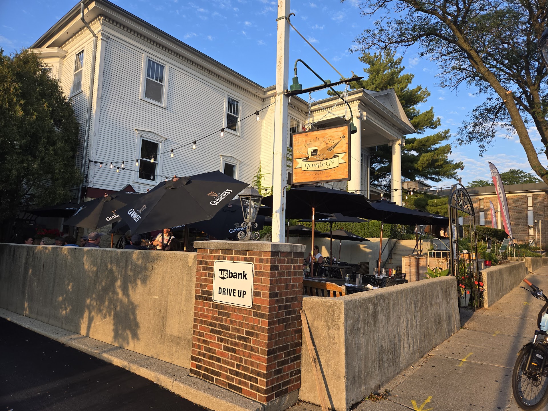 Quigley's Irish Pub ambiance