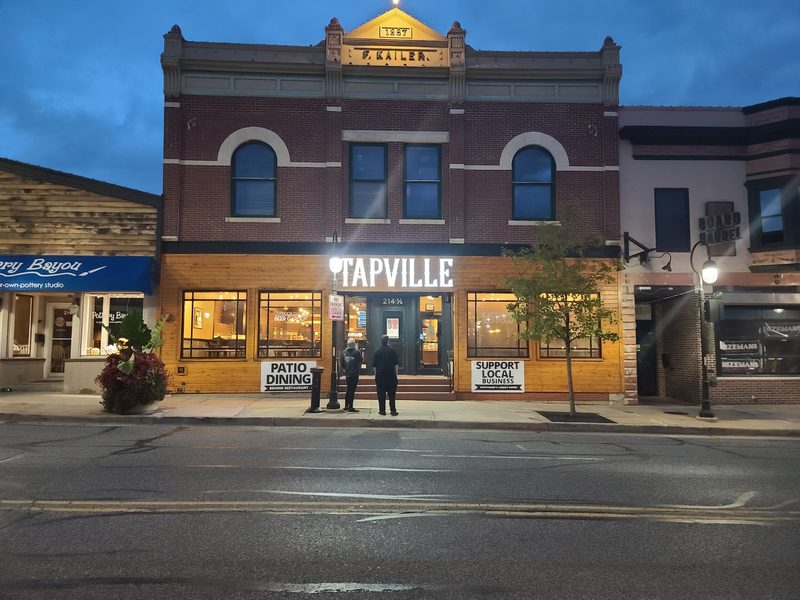 Tapville Social interior