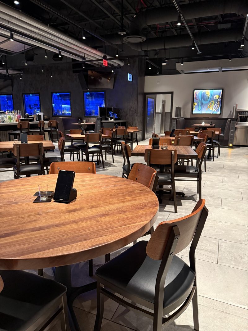 Yard House storefront in Naperville IL