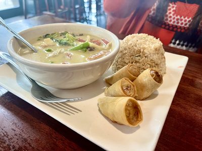 Yum Yum Thai photo 6